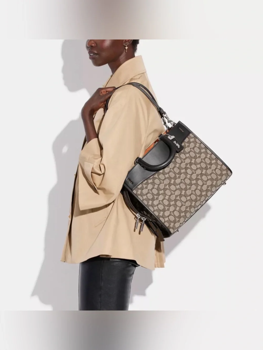 Coach Rogue in signature textured jacquard CF592 - Picture 16 of 16